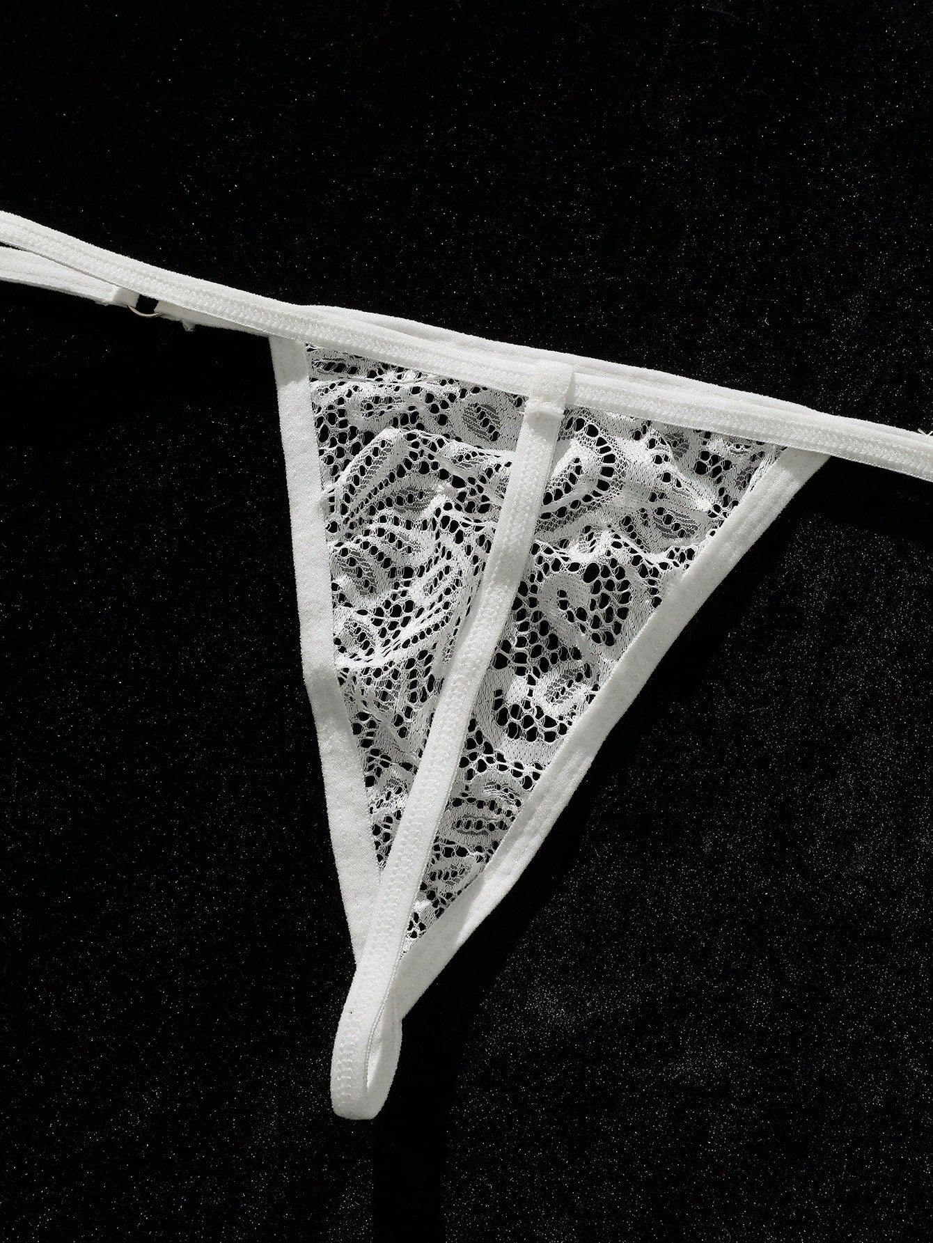 Floral lace underwire garter lingerie set with adjustable spaghetti straps and matching thong, shown as a 3-piece sexy lingerie set.