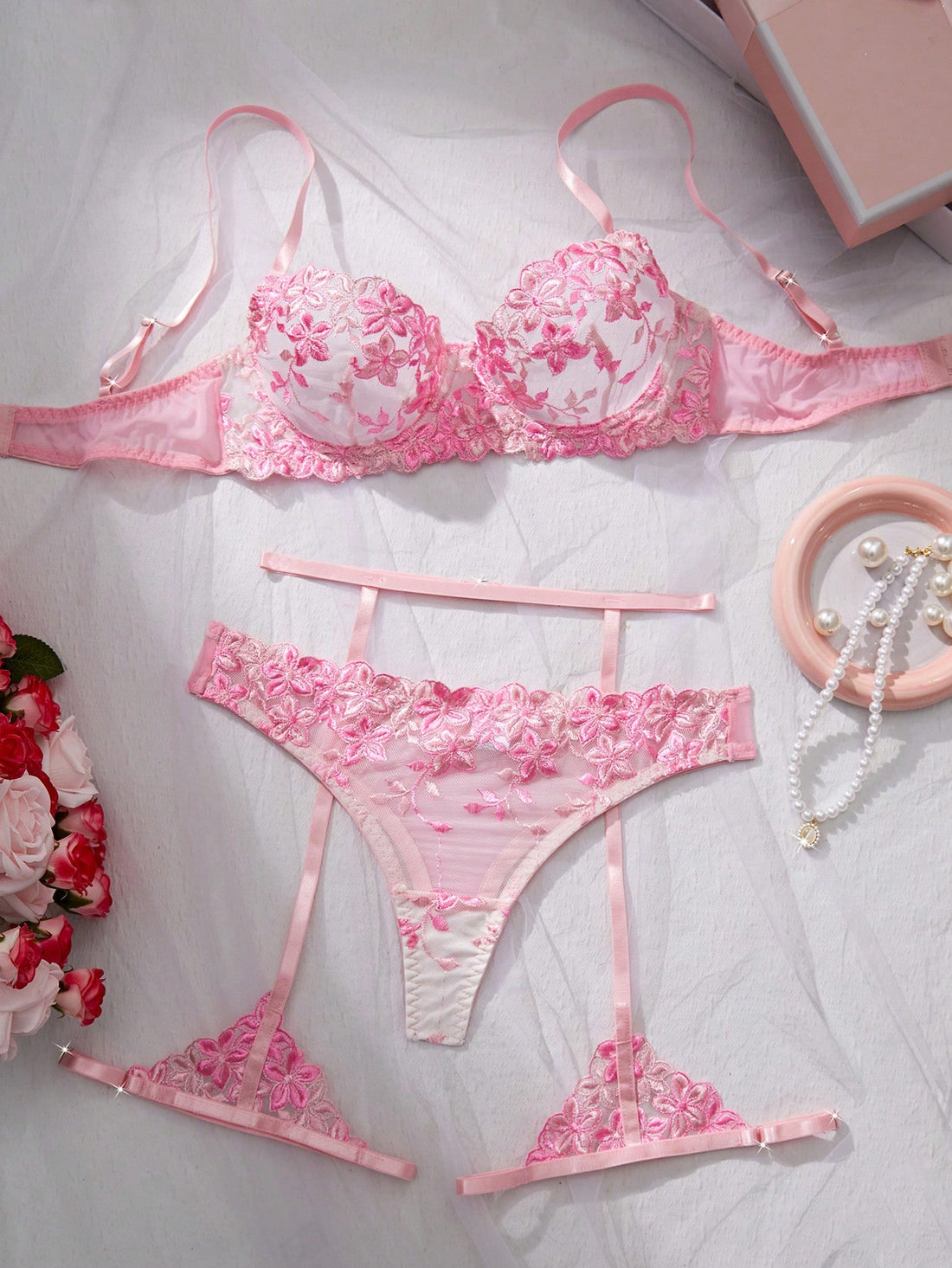 3-Piece Women's Sexy Light Purple Lingerie Set For Going Out