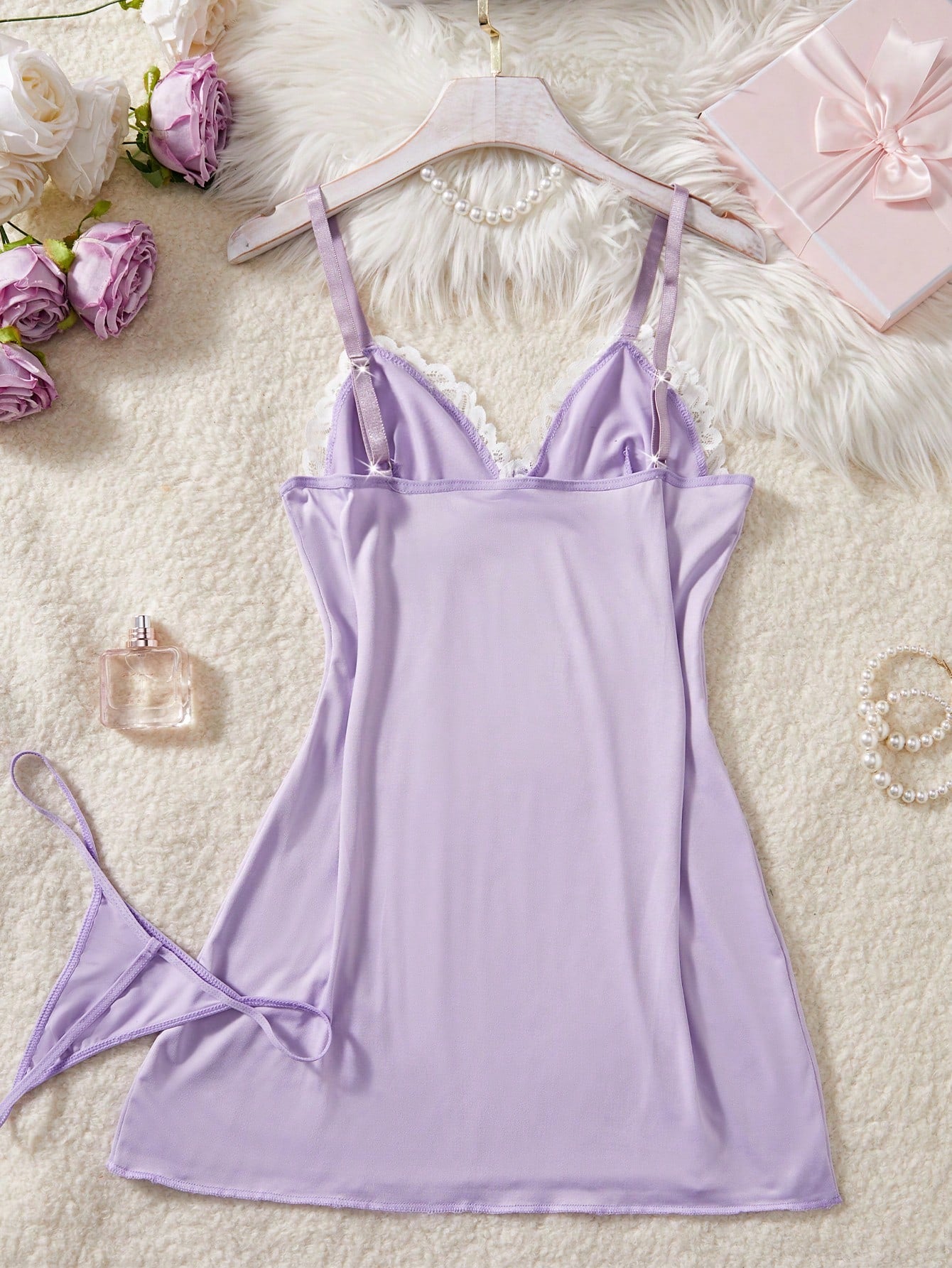 Kawaii V-Neck Lace Patchwork Contrast Color Split Hem Fashionable Charming Design Women's Nightgown With Thong, Sexy Women's Lingerie, Spaghetti Strap Erotic Dress For Going Out