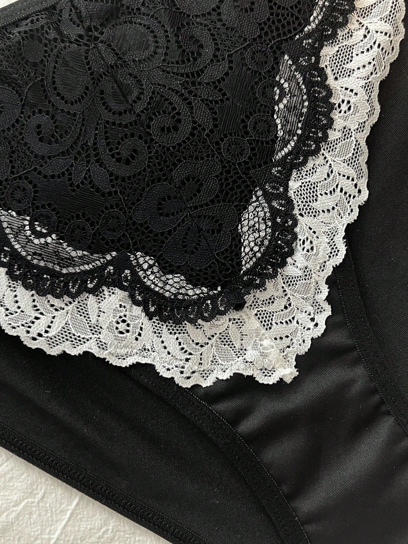FairyFlirt Contrast Lace Bra & Panty Underwear Set Lingerie Set Cozy And Elegant Details