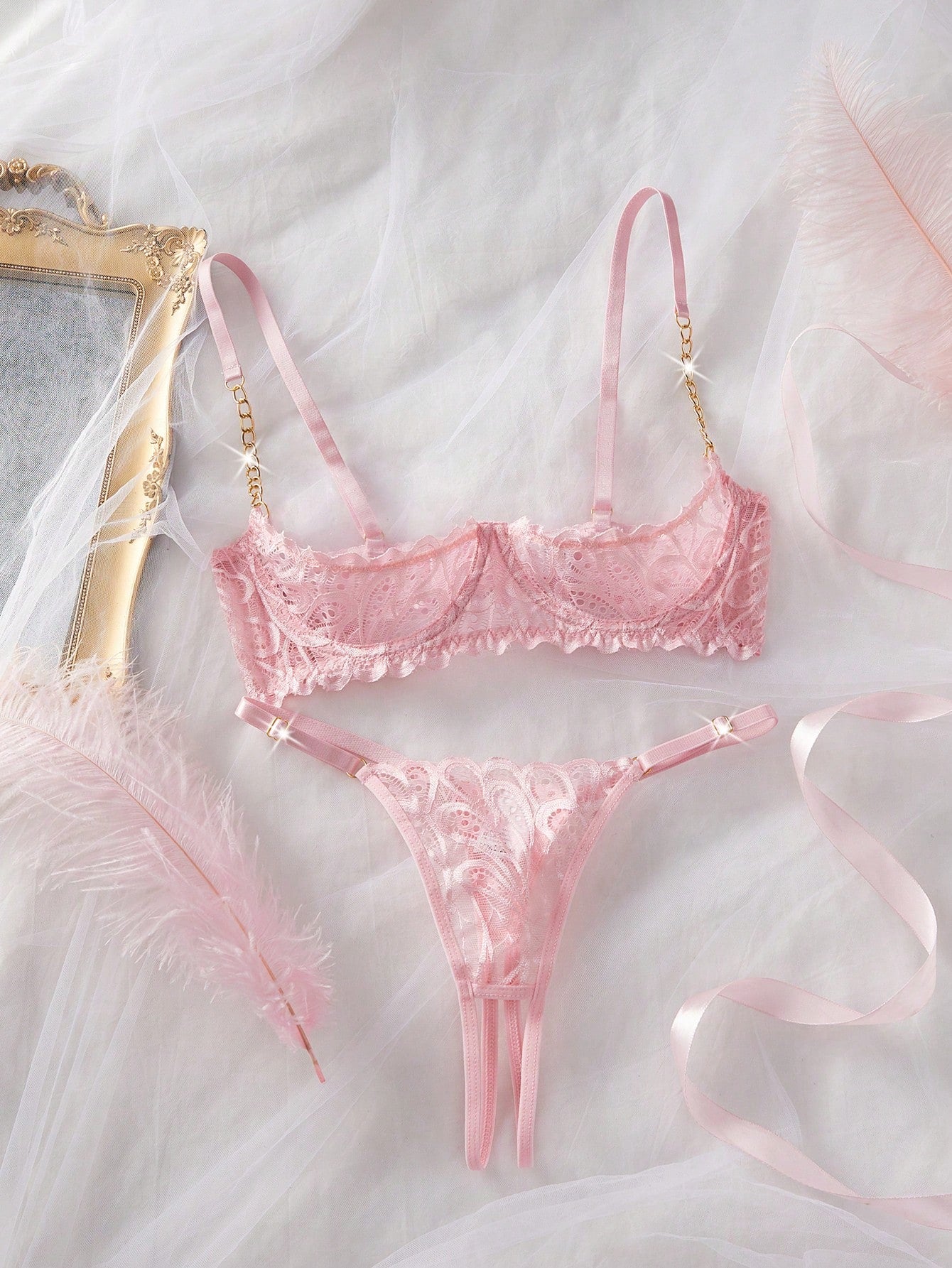 Sexy Women's Lace Underwire Bra With Decor Lingerie Set