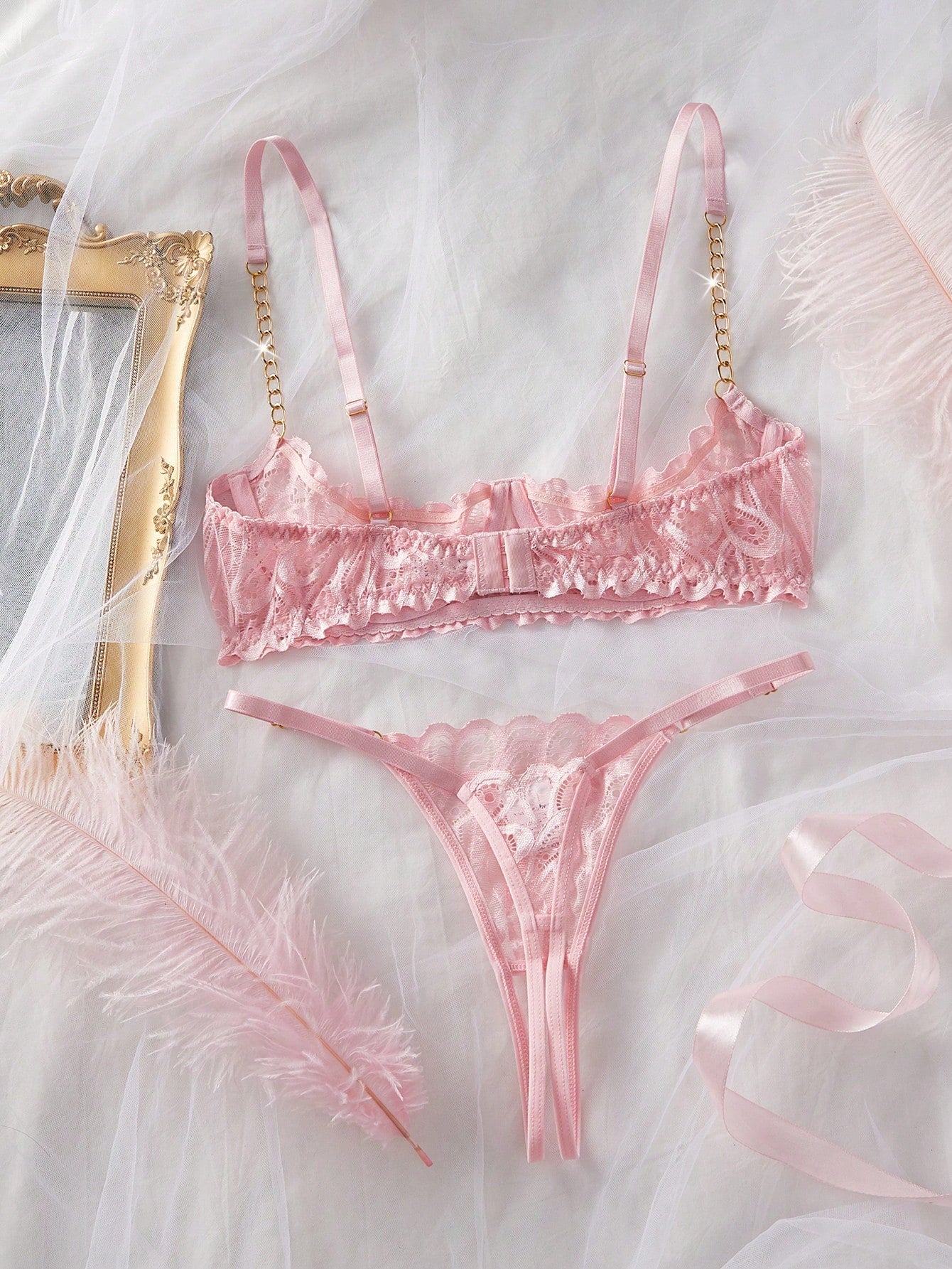 Sexy Women's Lace Underwire Bra With Decor Lingerie Set