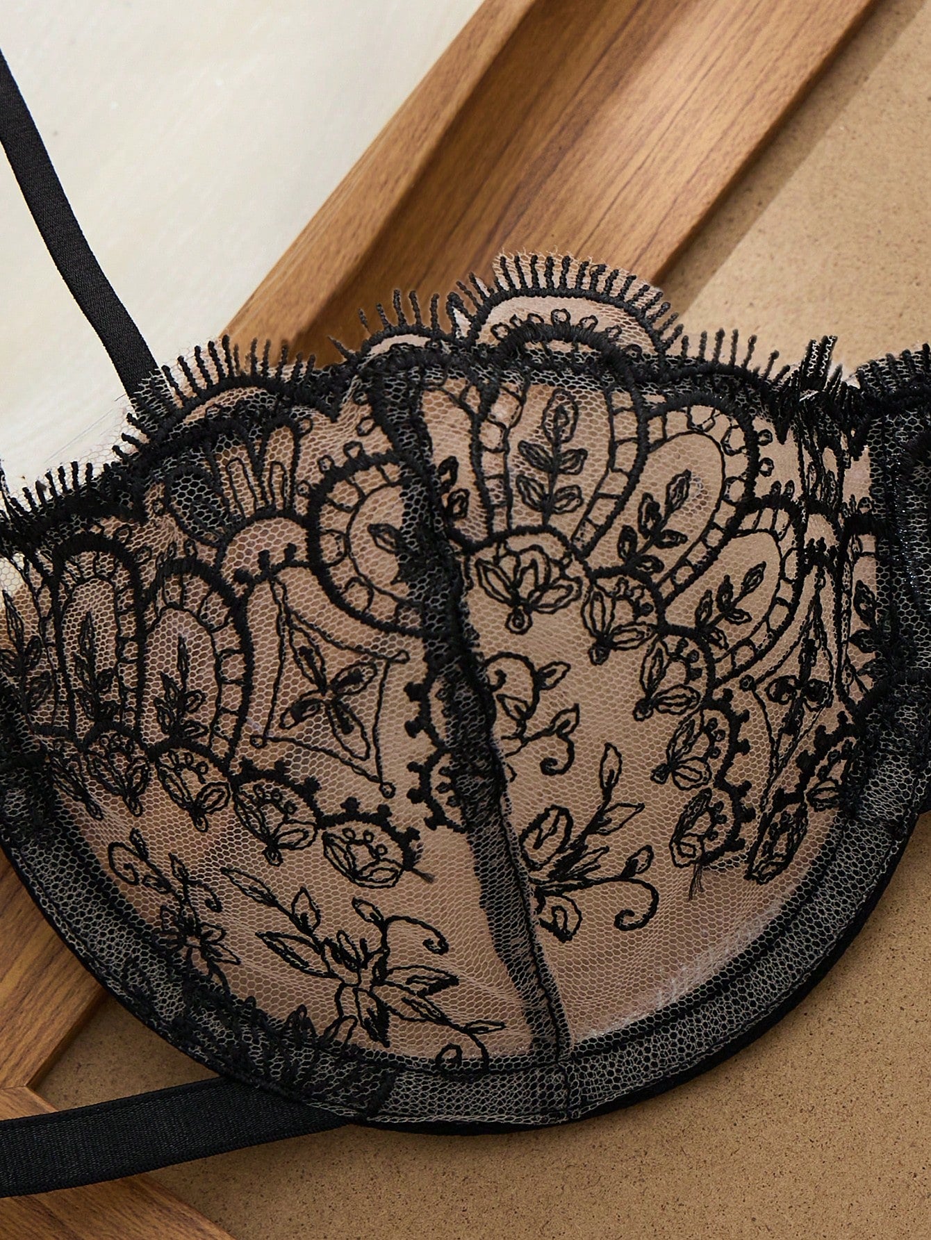 Goth EverydayBra 2pcs Women Embroidered Lace Lingerie Set, Sheer Heart-Shaped Bra And Bow Accent Panty, Comfortable Homewear Set
