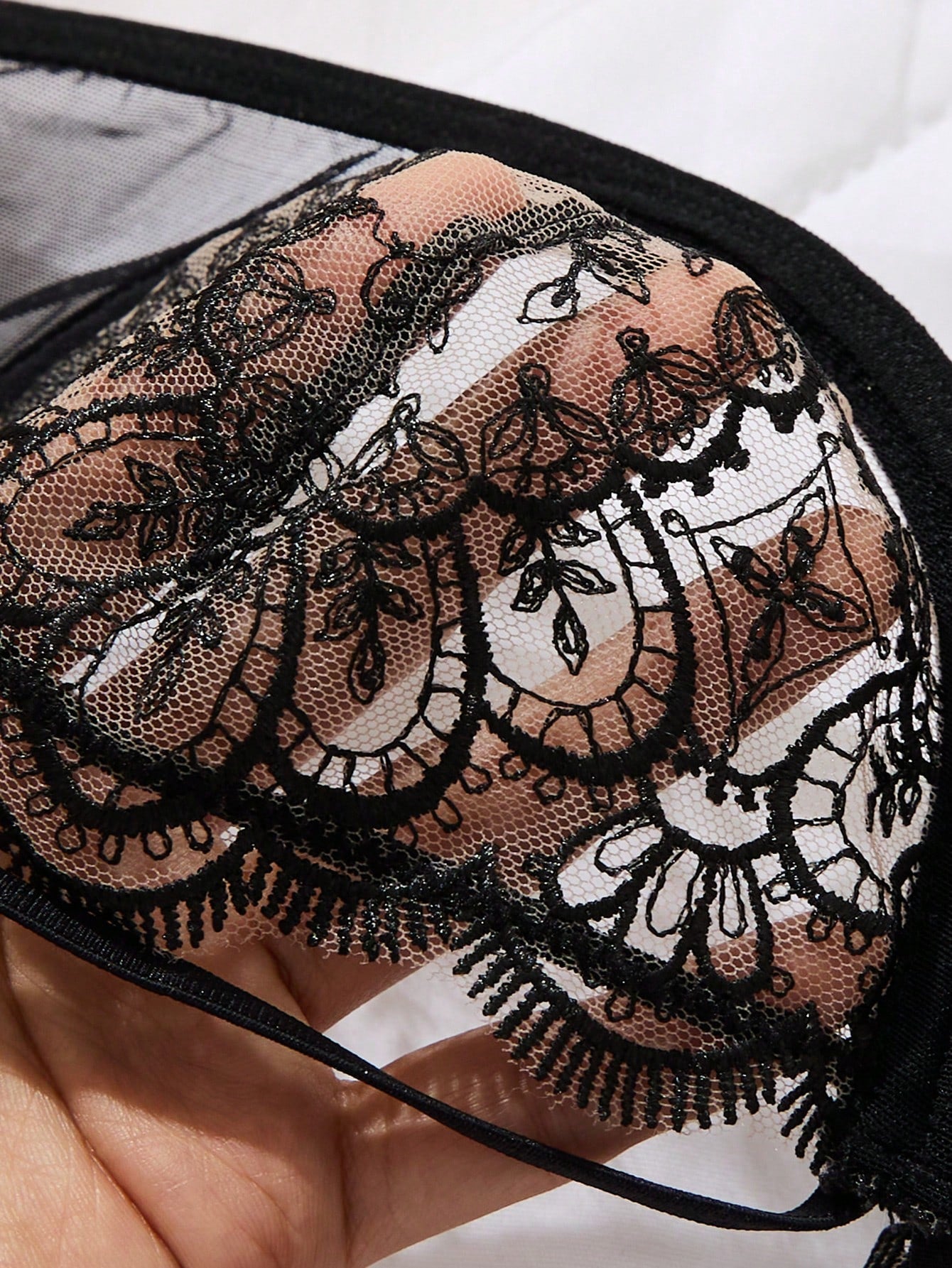 Goth 1 Sets Of 3 Pieces Women's Embroidered Floral Bow Bra Set, Sexy And Playful Lingerie And Underwear Two Pieces Set