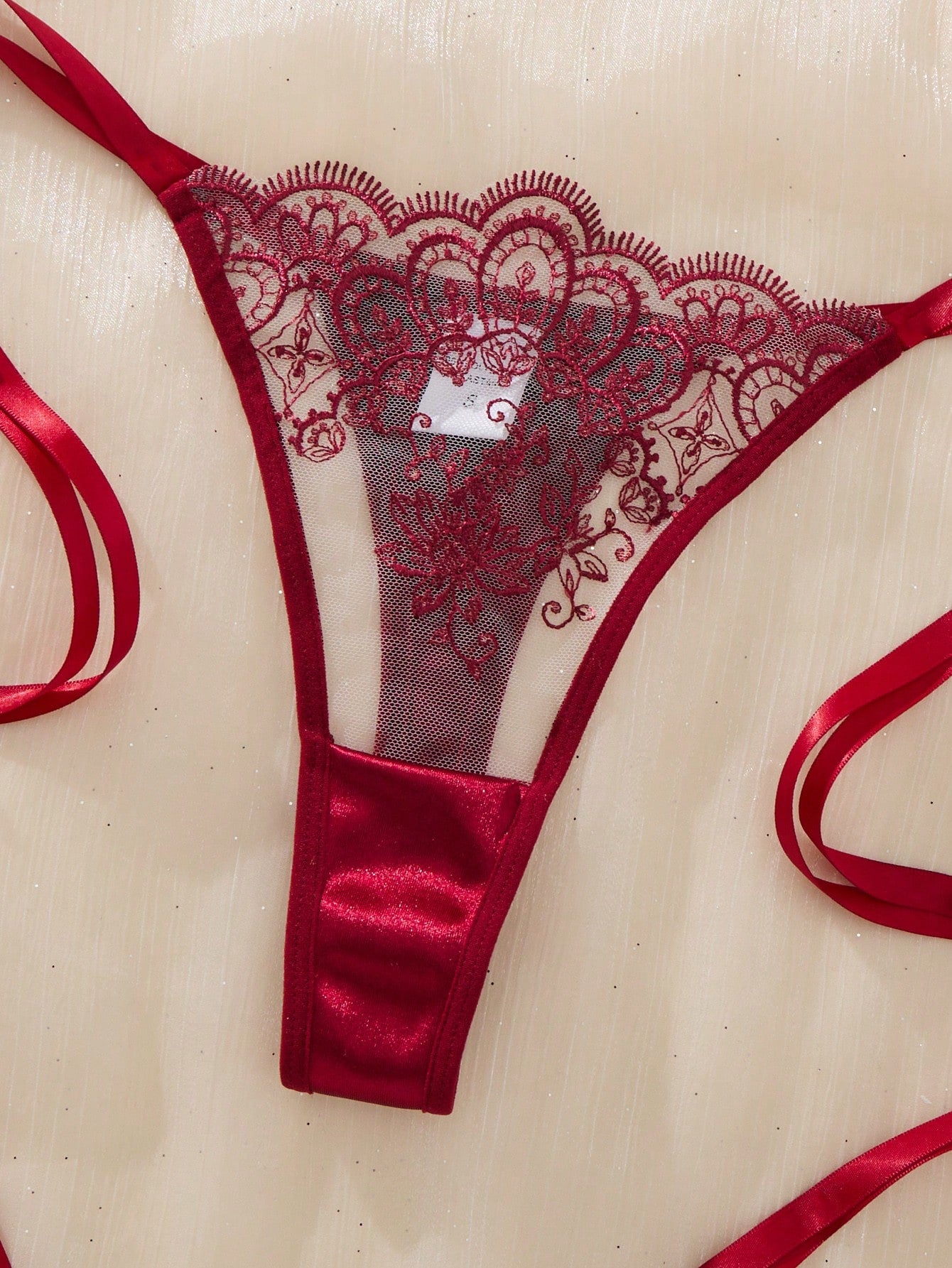 Goth EverydayBra 2pcs Women Embroidered Lace Lingerie Set, Sheer Heart-Shaped Bra And Bow Accent Panty, Comfortable Homewear Set