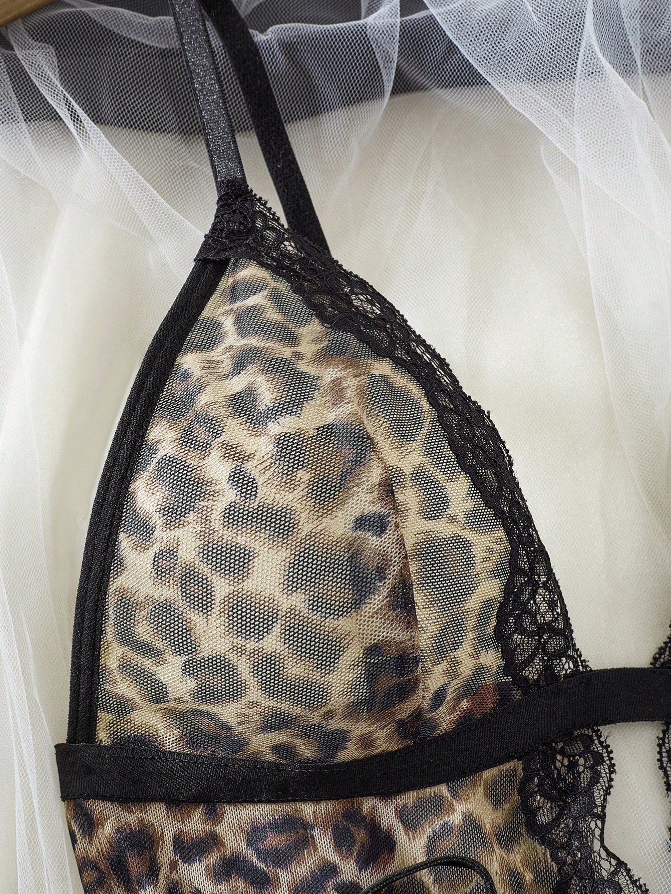 2pcs/Set Women's Leopard Print Sexy Lace Patchwork Backless Sheer V-Neck Babydoll Nightgown With Side Slit And Wild Thong Exotic Romantic Lingerie
