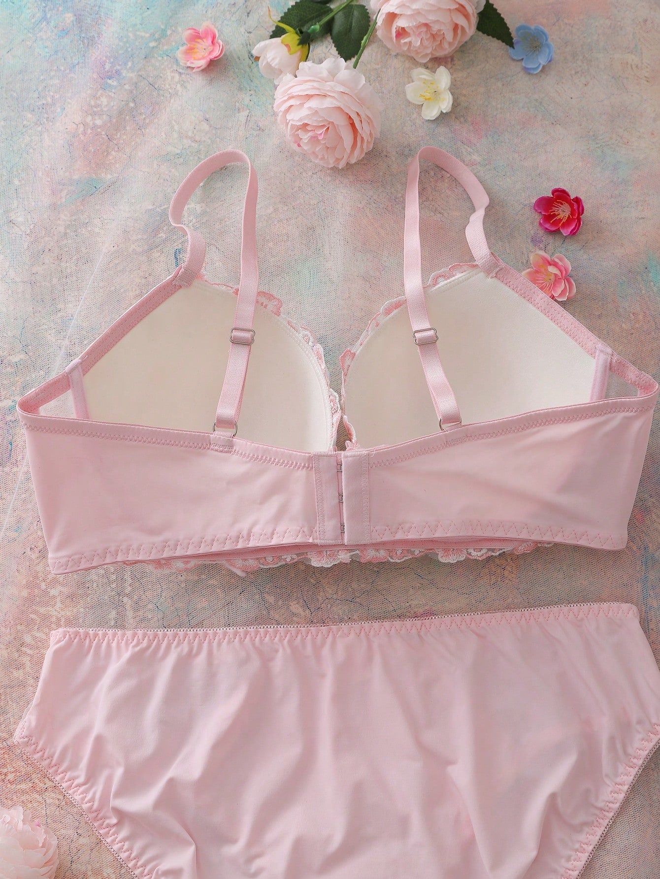 2pcs Embroidered Floral 3/4 Cup Underwire Padded Push-Up Comfy Balconette Bra Set, Cute, Fresh, Romantic, Open Back, Bow Decor, Plus Size Lingerie Set