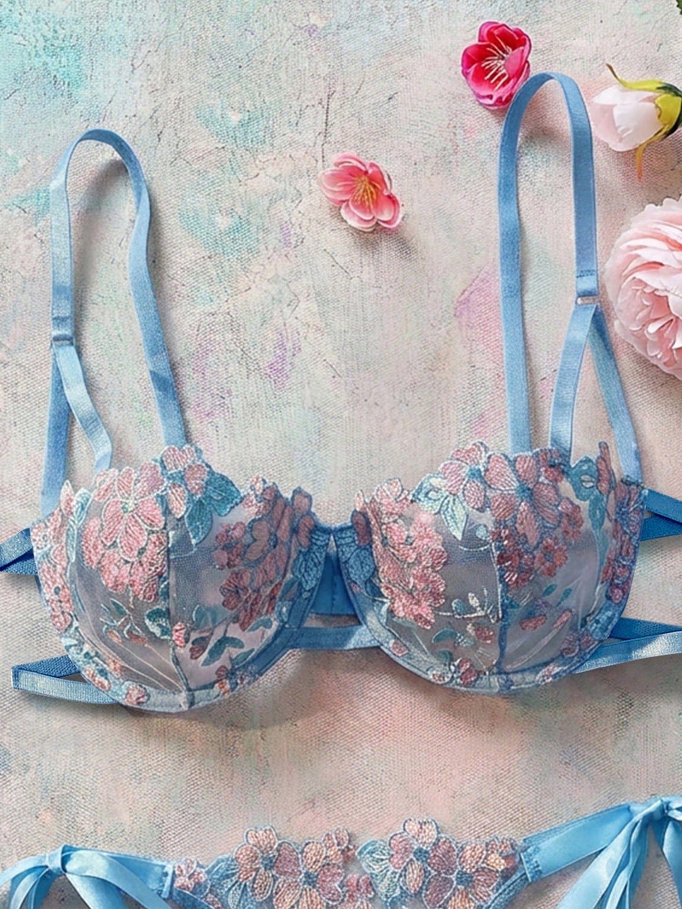 2pcs/Set Women Sky Blue Embroidered Lace-Up Lingerie Set