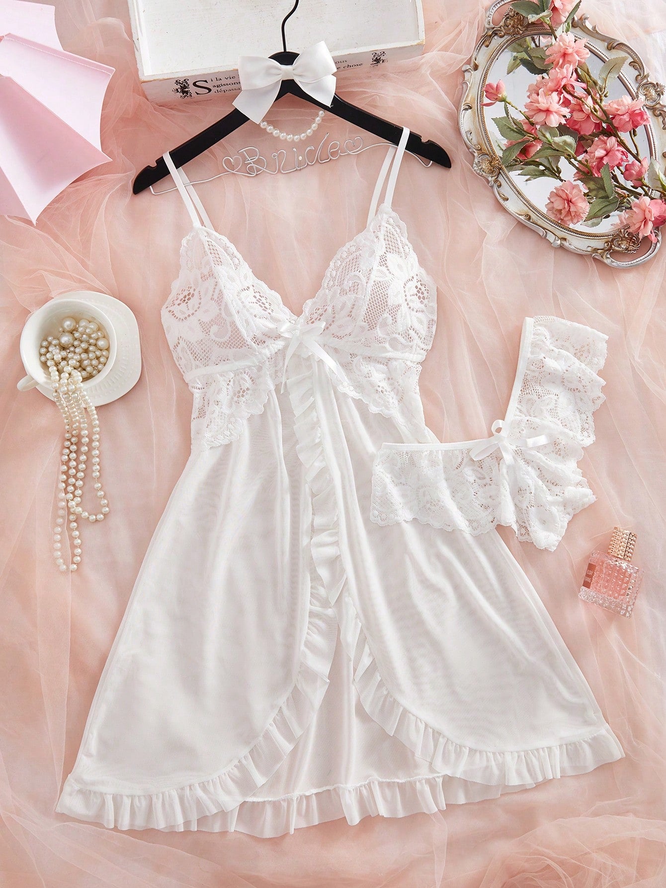 2pcs/Set Women's Sexy V-Neck Lace Camisole Nightgown, Suitable For Home Wear [Chest Floral Pattern & Front Panel Placement Random]