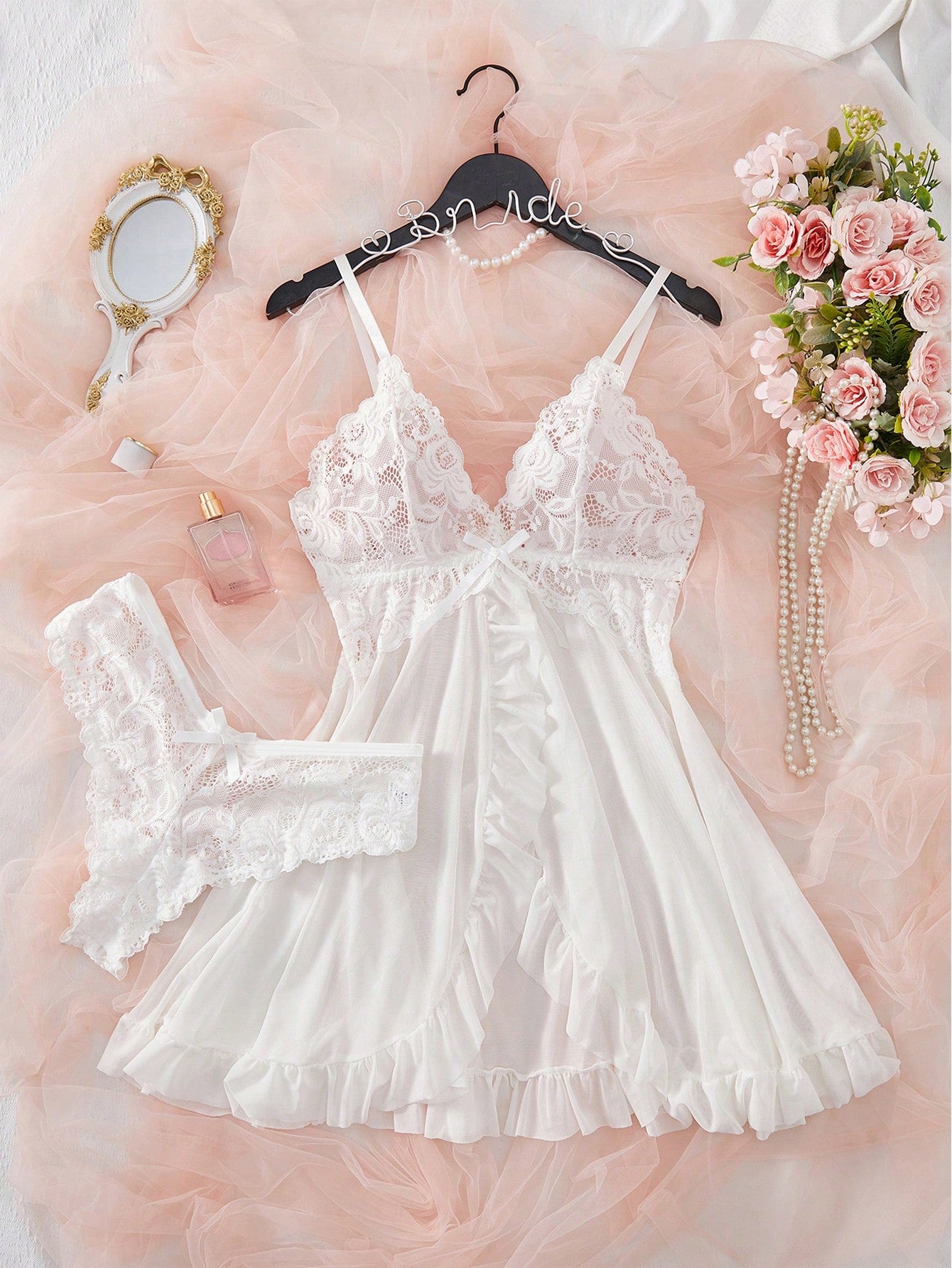 2pcs/Set Women's Sexy V-Neck Lace Camisole Nightgown, Suitable For Home Wear [Chest Floral Pattern & Front Panel Placement Random]