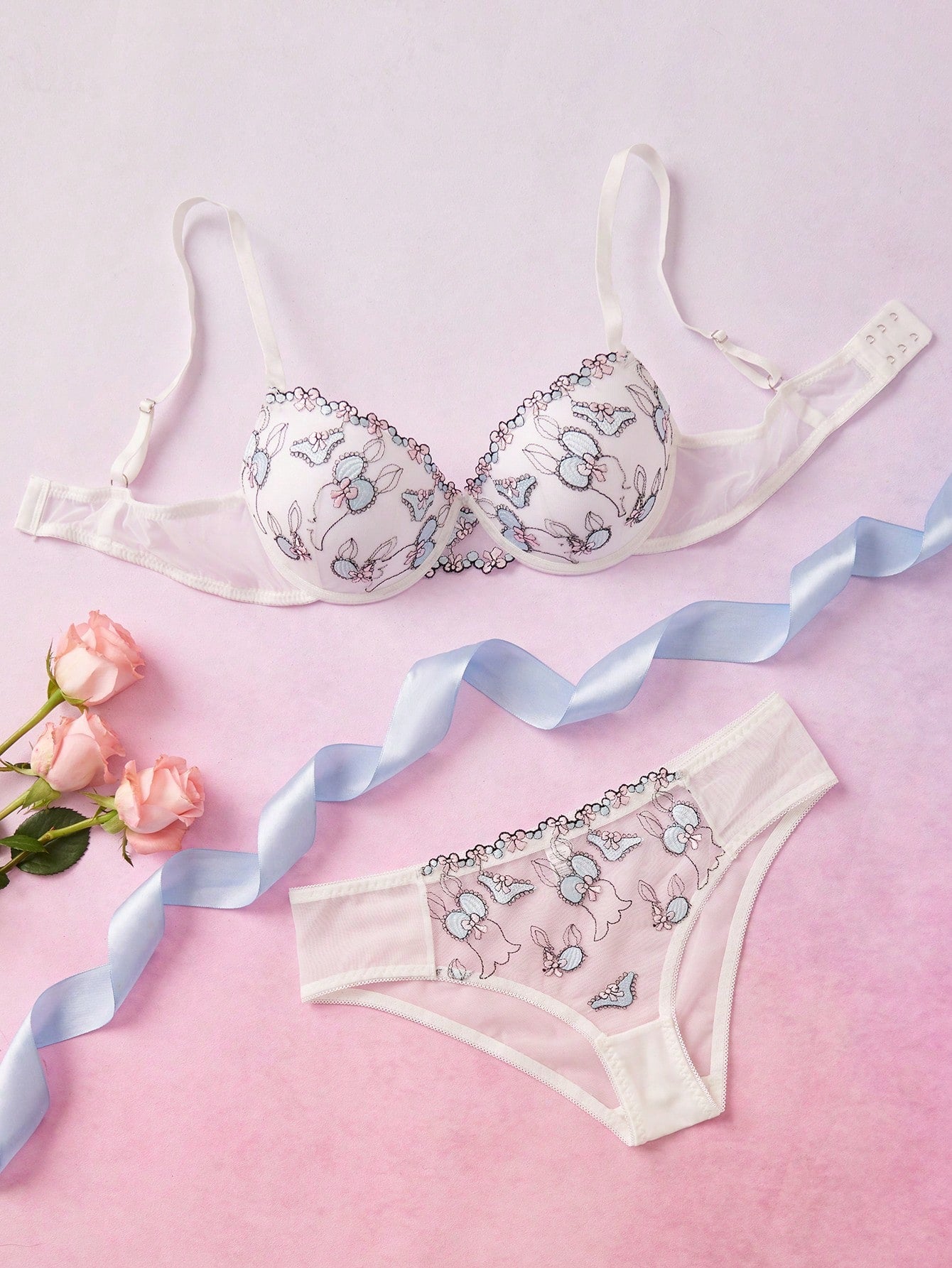 2pcs/Set Cute Floral Embroidered Underwire Bra Set With Padded Cups For Women All White Summer