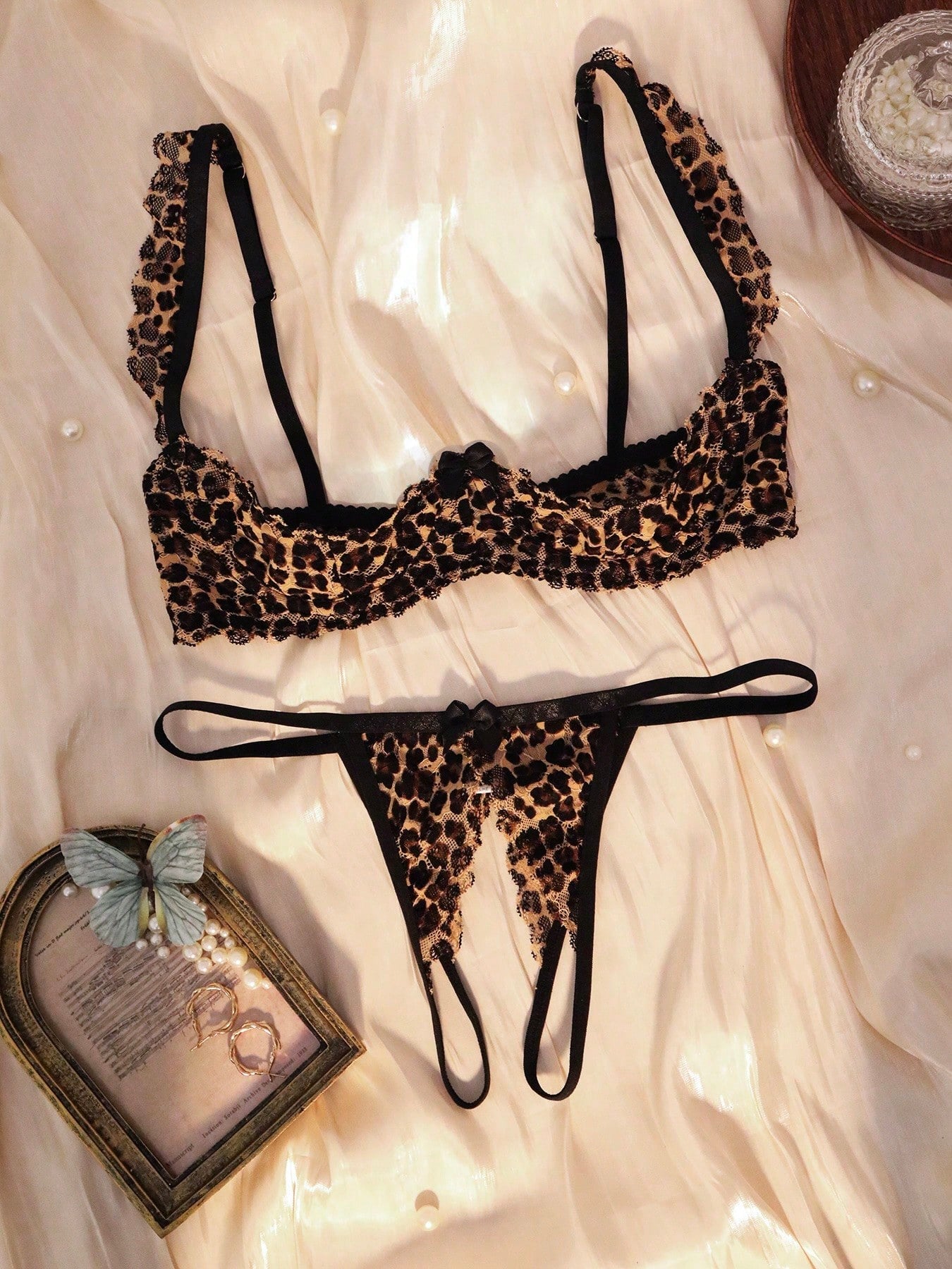 Leopard Print Lace Flutter Sleeve Patchwork Sheer Open Crotch Panties, 1/4 Cup, Women's Sexy Lingerie Set