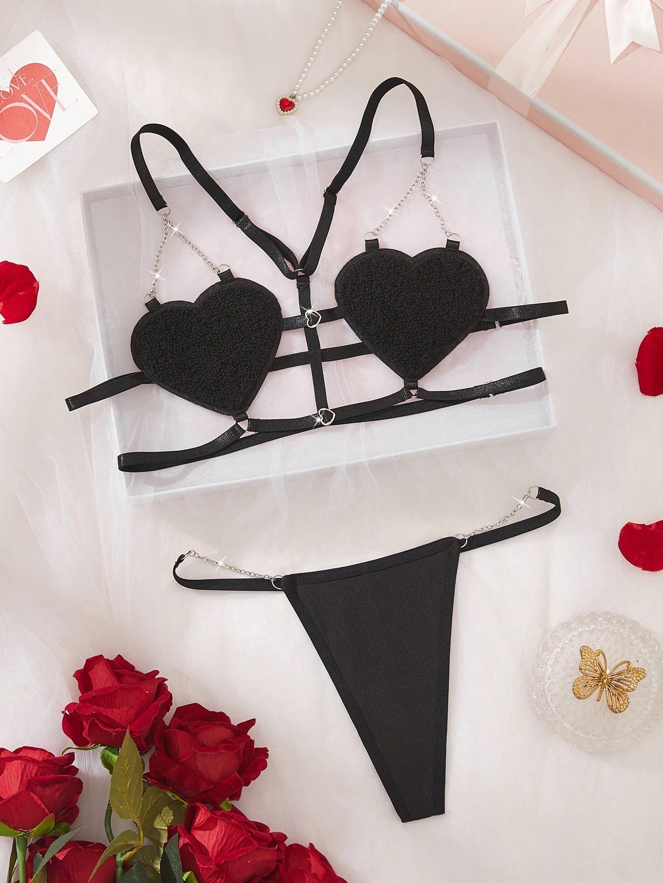 Sexy Lingerie Heart-Shaped Cup Chain Decor Women's Fun Sexy Backless Lingerie Set
