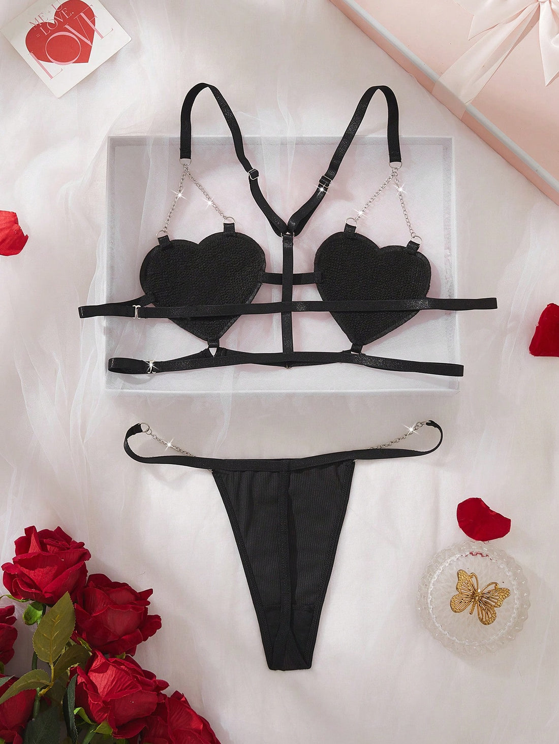 Sexy Lingerie Heart-Shaped Cup Chain Decor Women's Fun Sexy Backless Lingerie Set