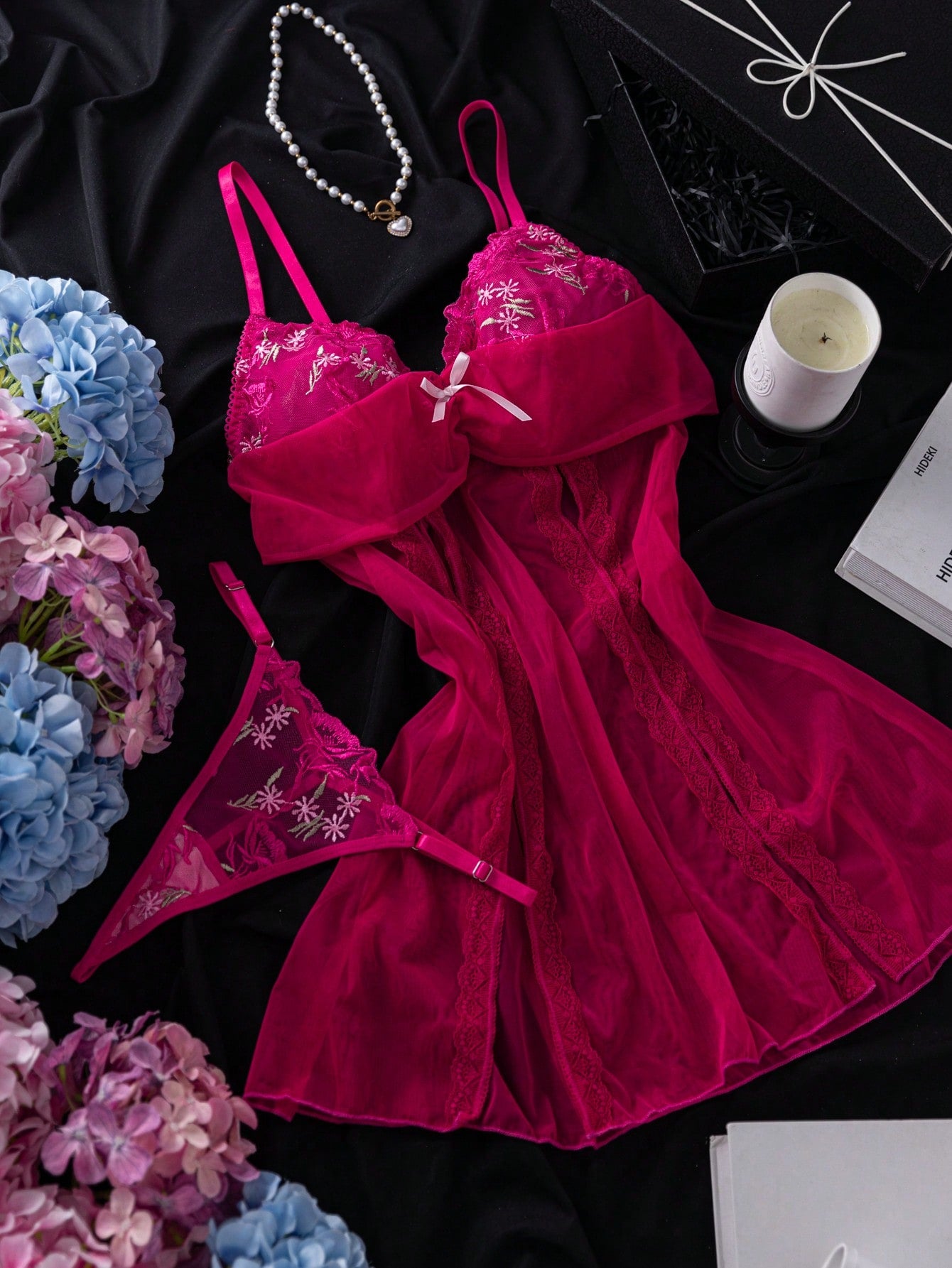2pcs Women's Contrast Color Lace Patchwork Bow Decor Sexy Nightgown Set