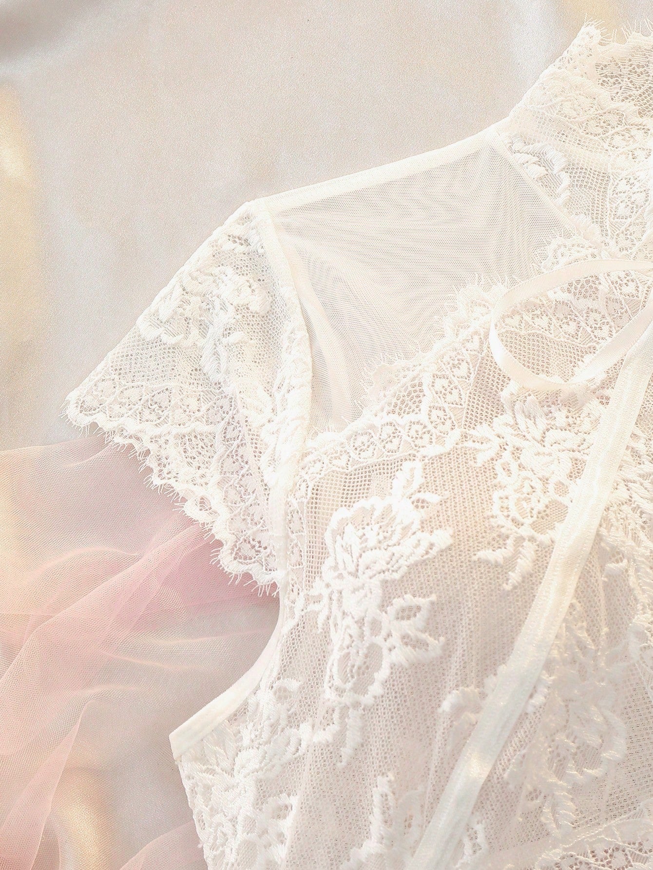 White Lace Mesh Patchwork Ribbon Bow Cutout Design Women's Jumpsuit