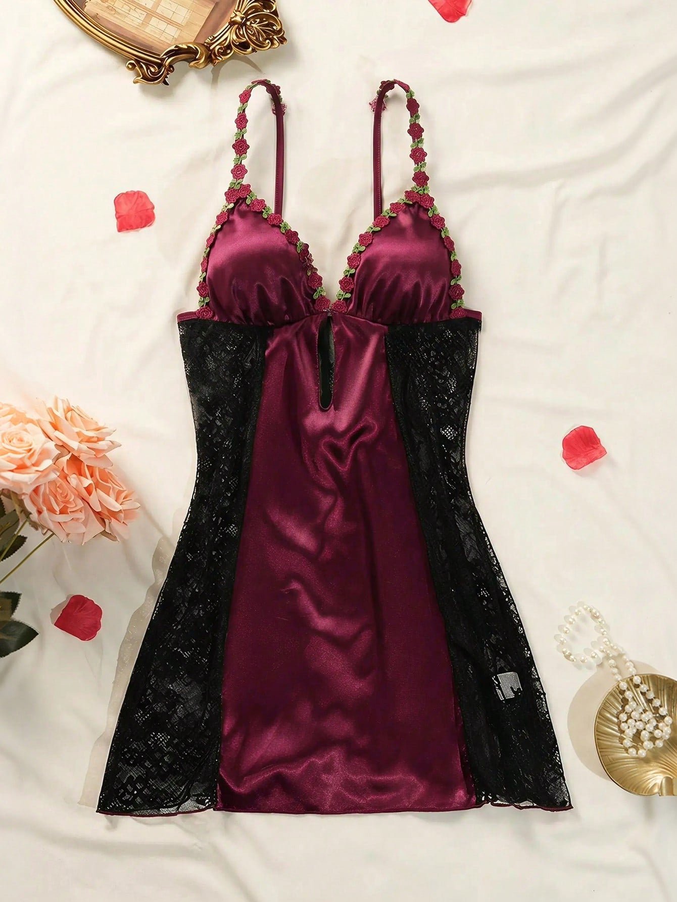 Women's Lace Patchwork Satin Nightgown, 1pc