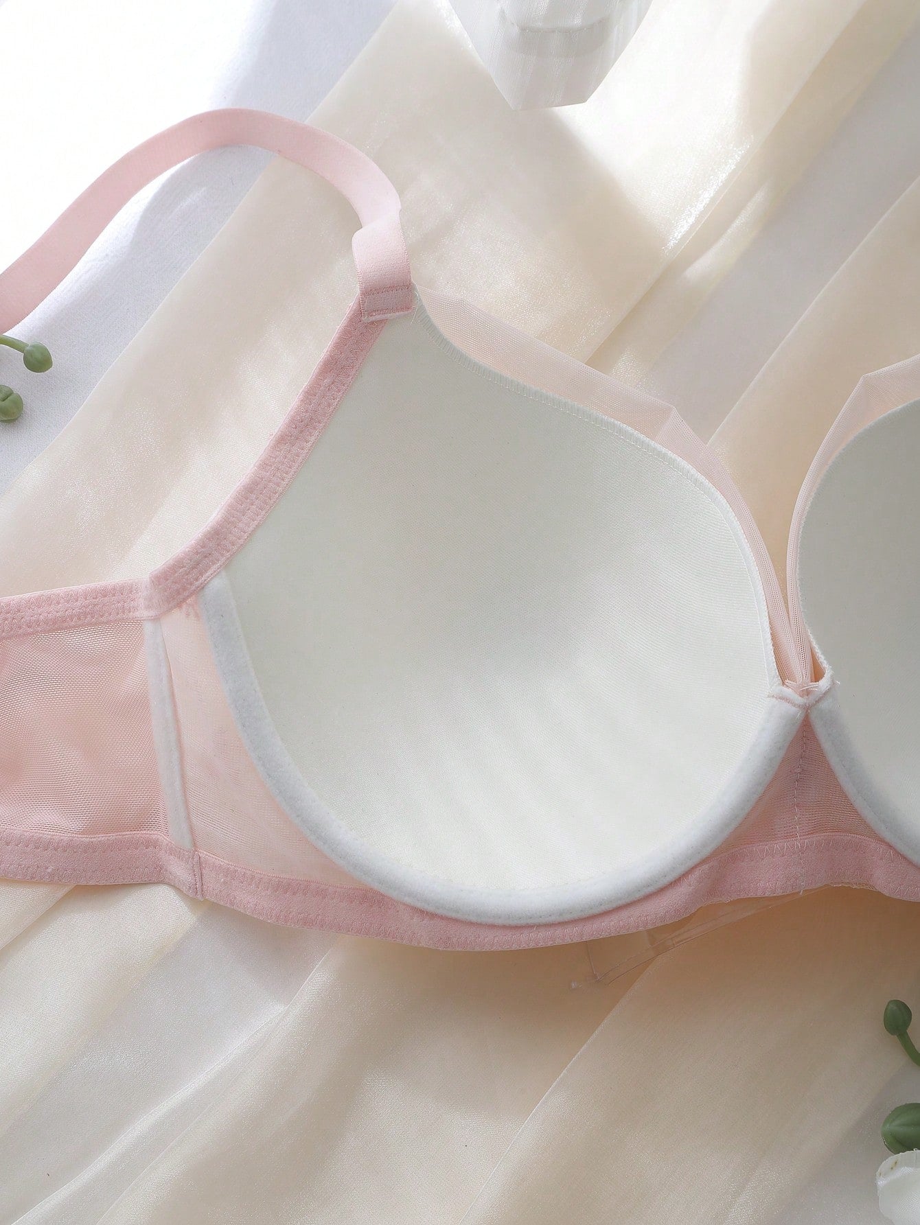Pink Underwire Molded Cup Mesh Lace Bow Lift & Push-Up Plus Size Bra & Wireless Bra