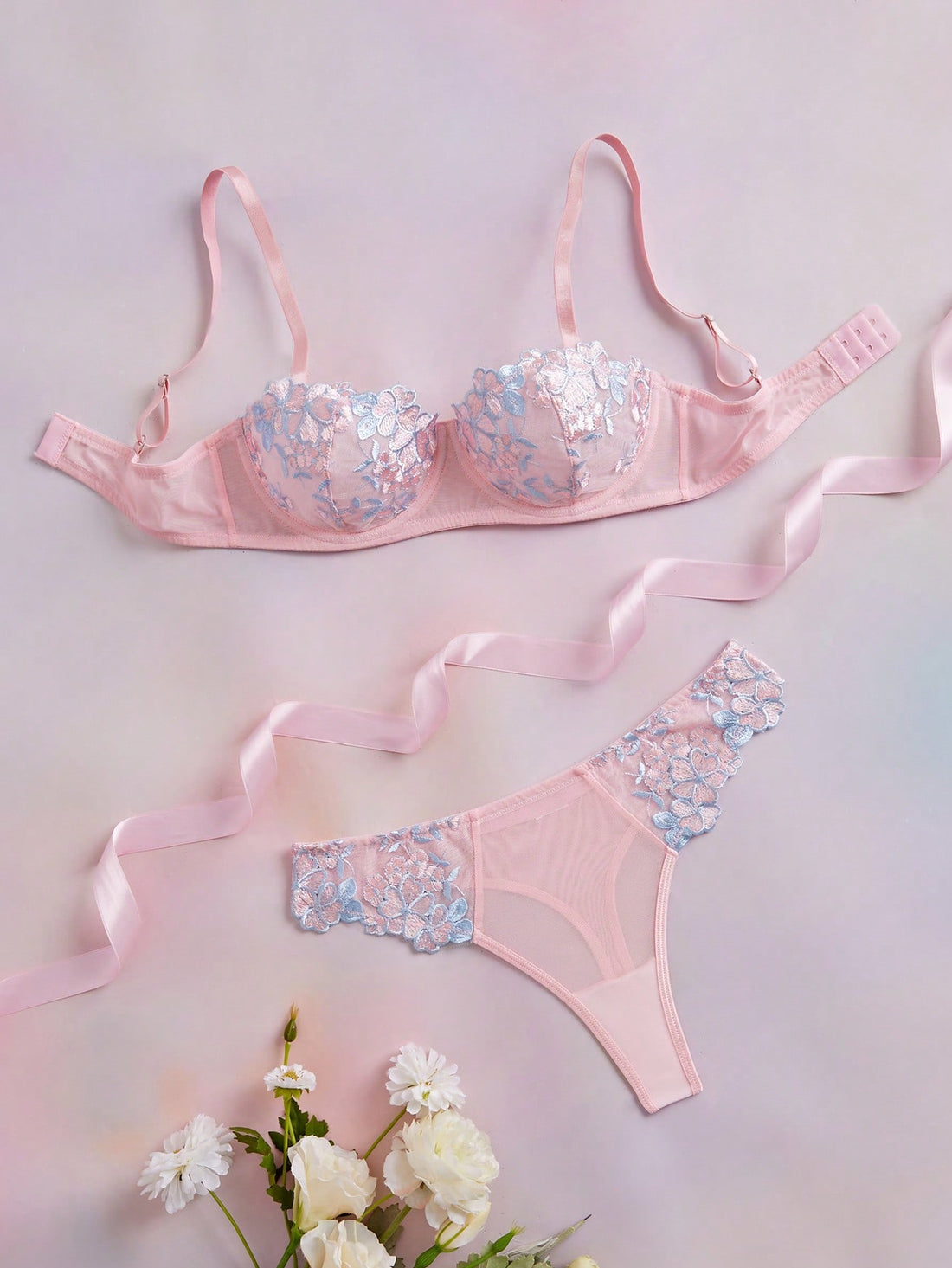 2pcs Pink Blue Embroidered Floral Luxurious Exquisite Underwire Heavy Work Mesh Splicing Romantic Pastoral Sheer Cup Women's Lingerie Set