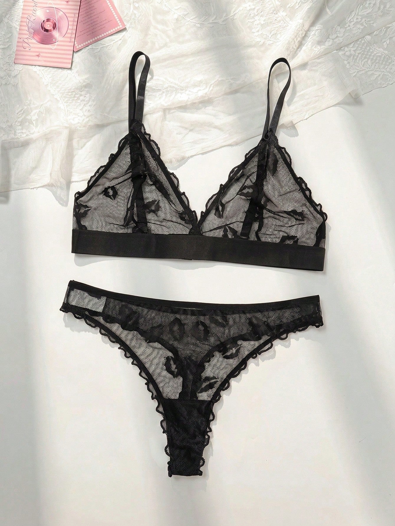 Breathable Lip Pattern Mesh Triangle Cup Bra And Thong Set Wireless Lingerie