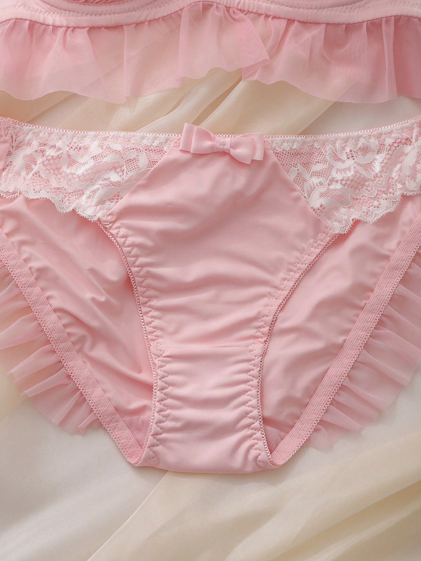 2pcs Pink & White Lace Patchwork Mesh Bow Ruffle Cup Detail Flounce Elegant Cute Pure Lolita Babydoll Underwire Molded Cup Push-Up Lift-Up Comfortable Daily Women's Lingerie Set