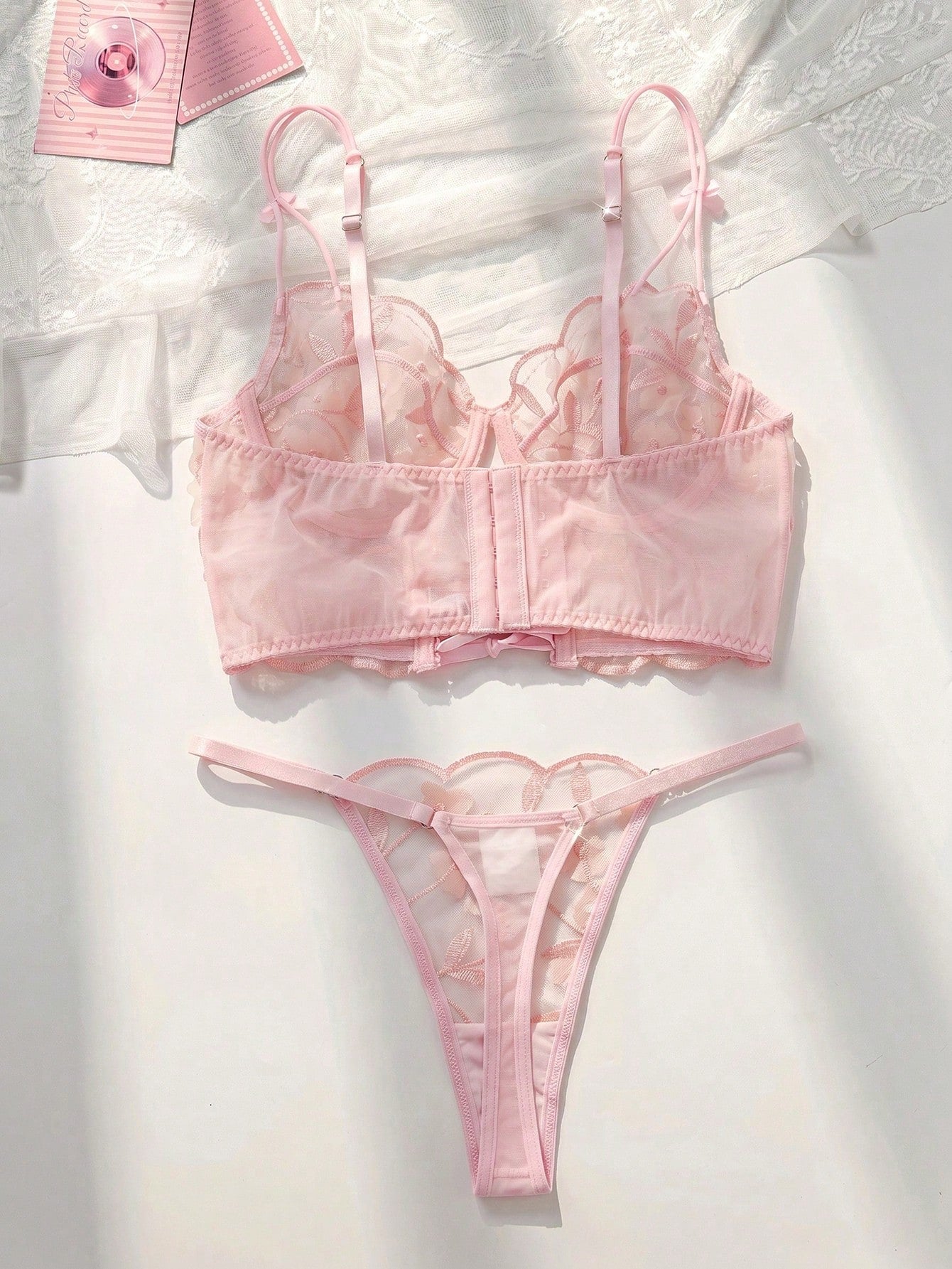 2pcs Romantic Embroidered Hollow-Out Underwire Lingerie Bra & Panty Set