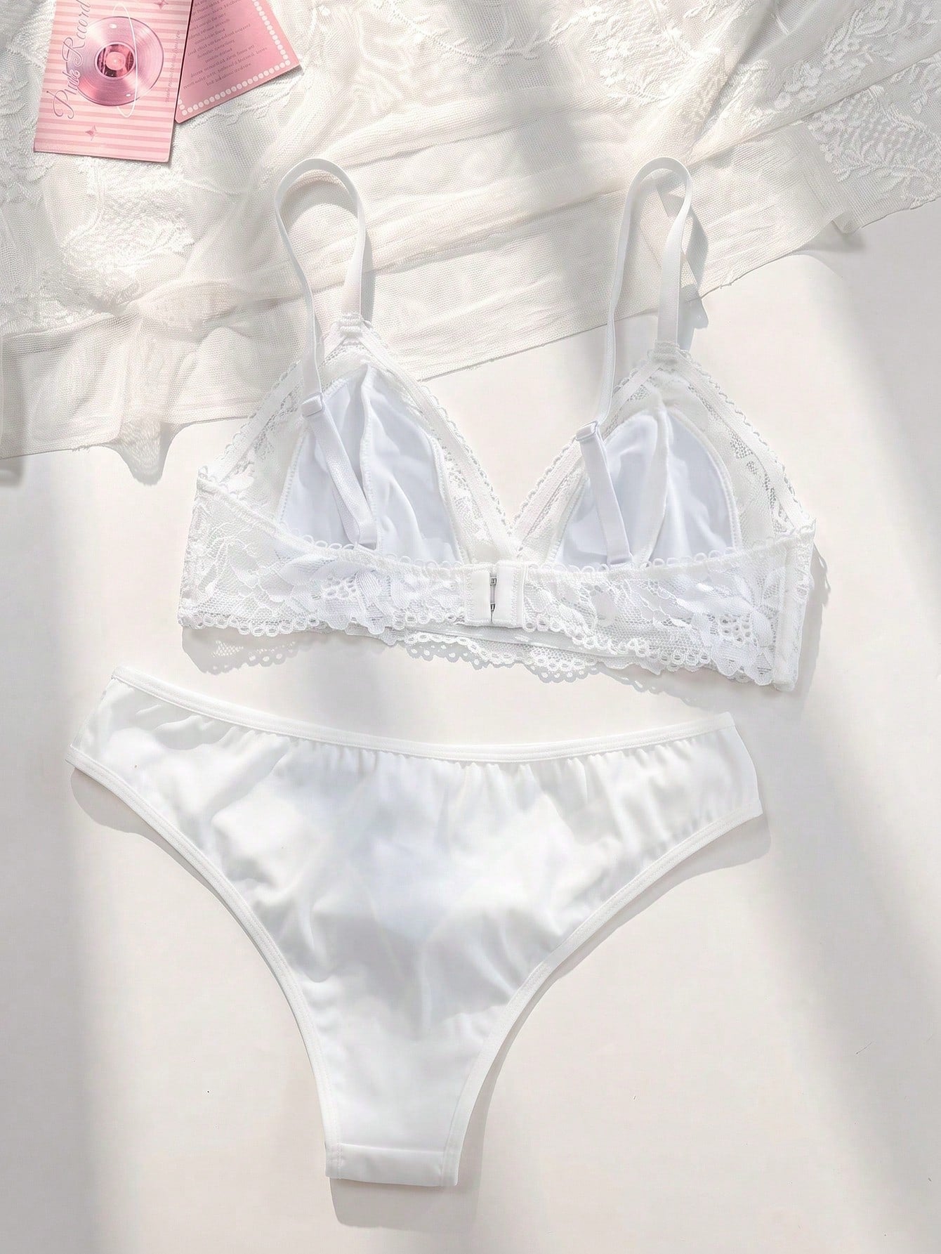 2pcs Women's Comfortable Bralette Set Wireless And With Padding And Lace Trimmed Triangle Cups, Lingerie
