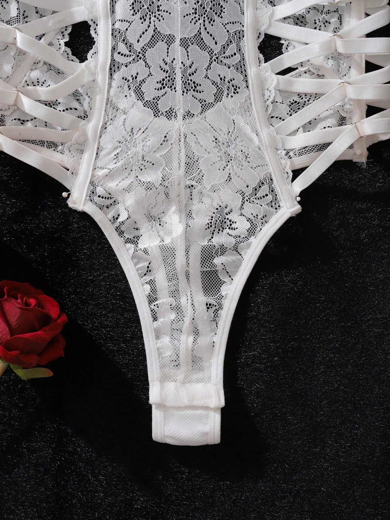 Floral Lace Bodysuit with Criss-Cross Back Design and Seam Detail