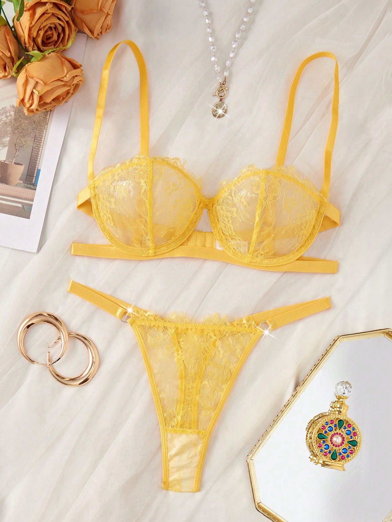 Plus Size Mesh Fabric Set with Structured Ring Detail Coordinated Outfit Set