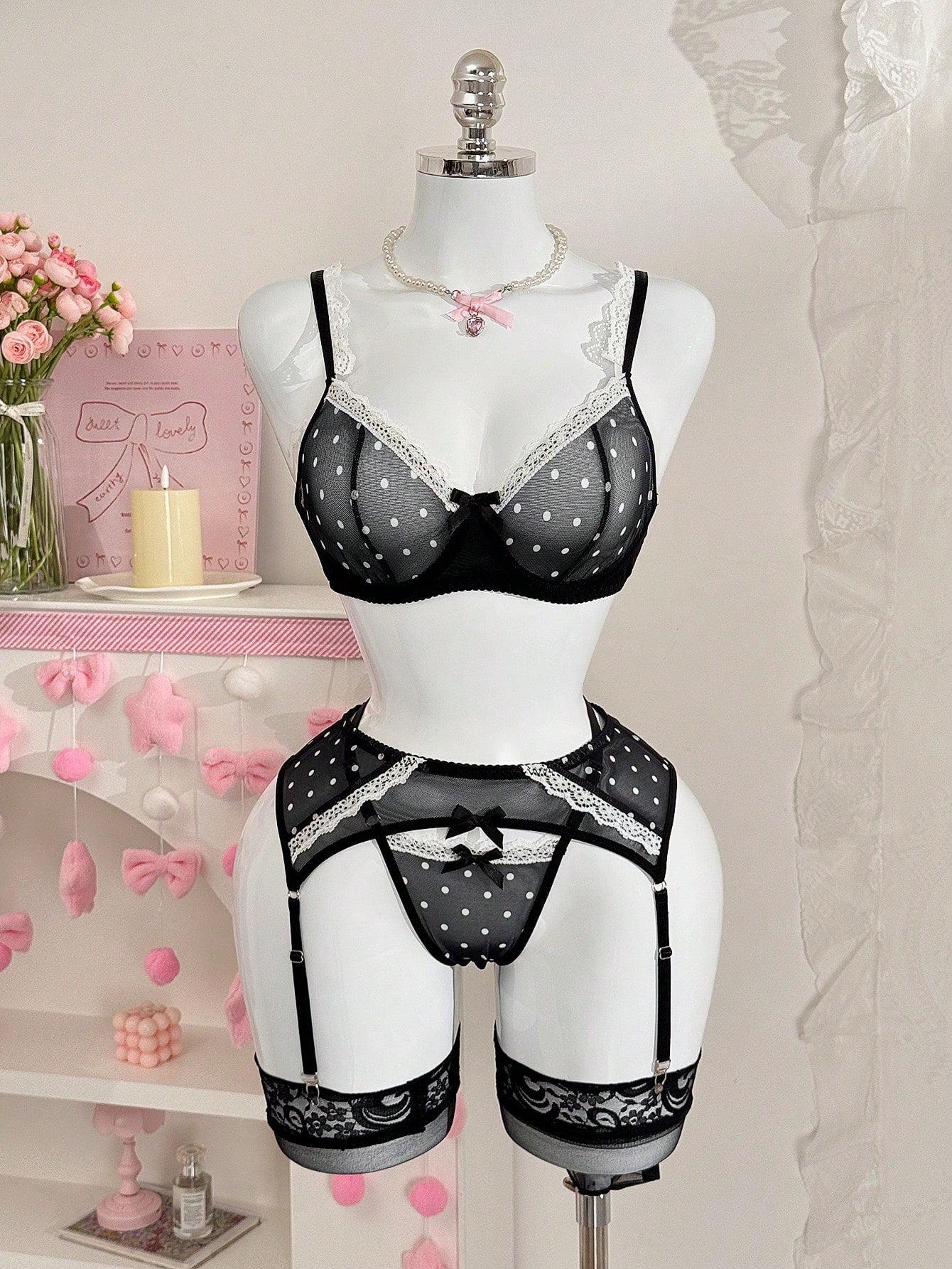5-Piece Lace Lingerie Set with Printed Design