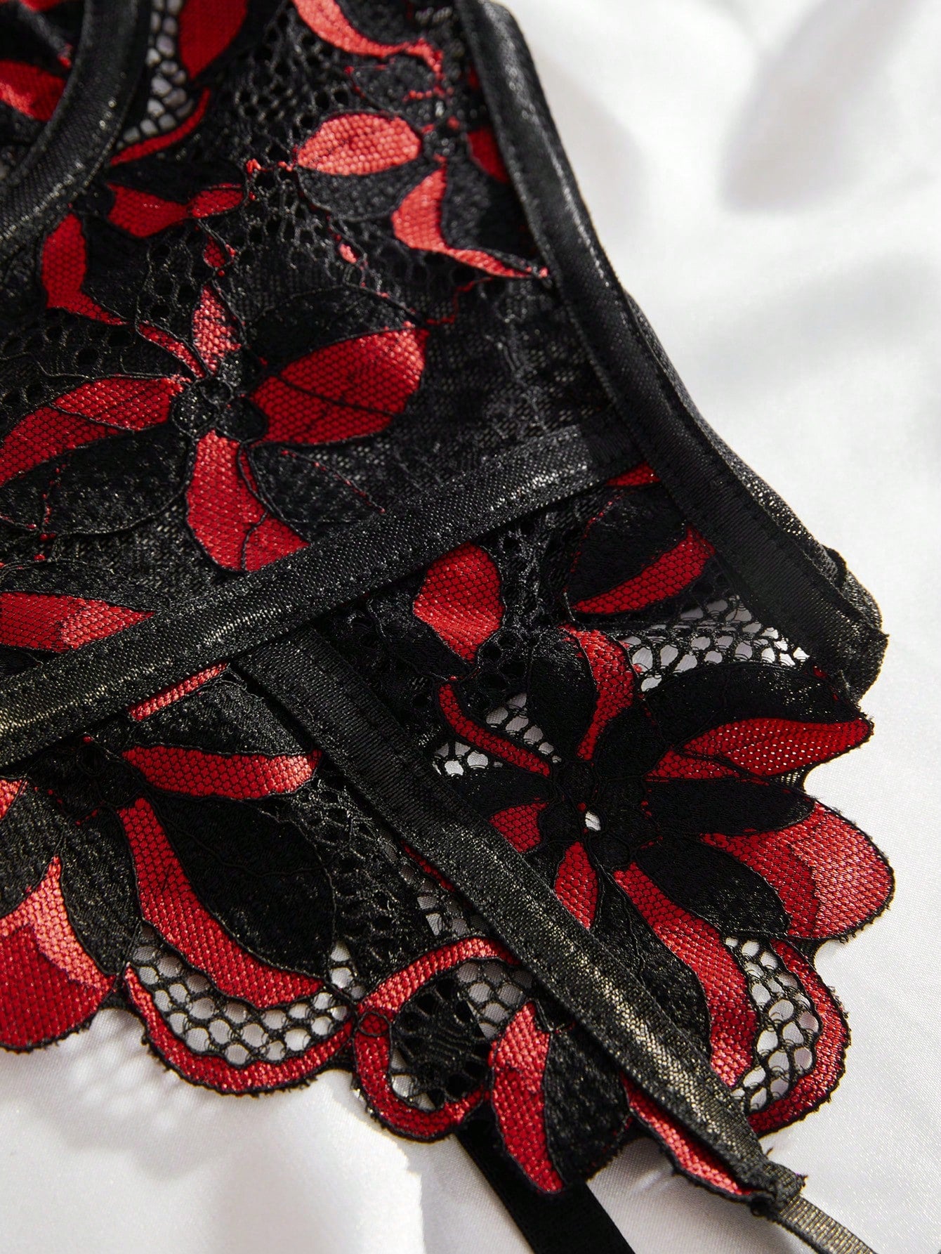 Floral Lace Underwire Garter Lingerie Set