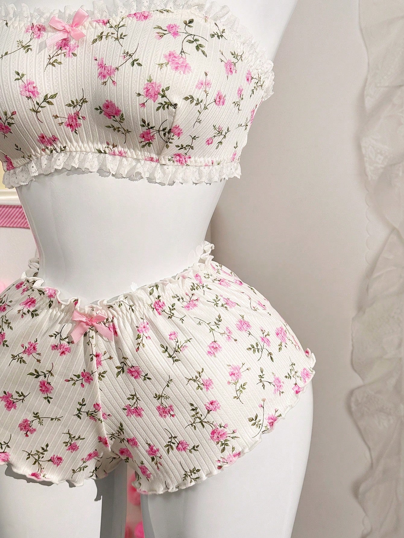 2-Piece Floral Print Lingerie Set with Ruffle Trim